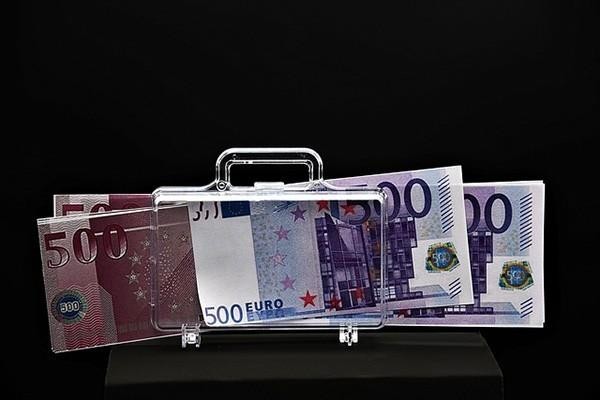 欠信用卡1万逾期半年兴业