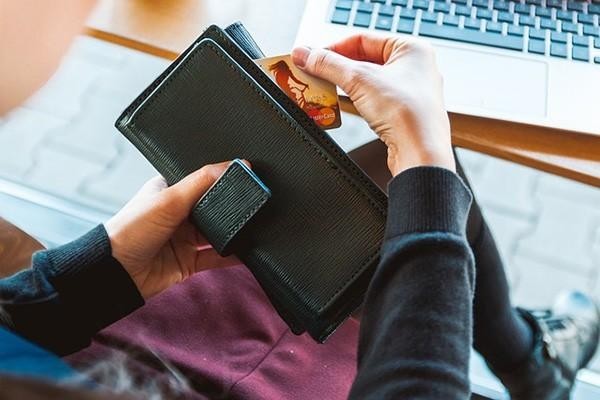 欠招行信用卡3万逾期四年