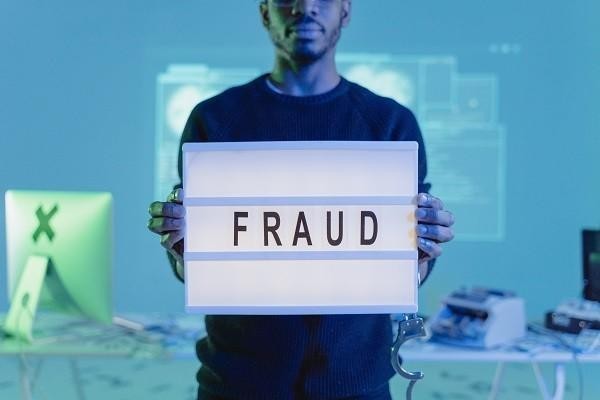 工行信用卡欠款逾期好多年怎么协商只还本金，有什么后果