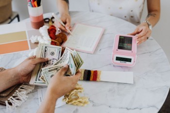 招商信用卡分期了可以提前还清吗？逾期会怎么样？