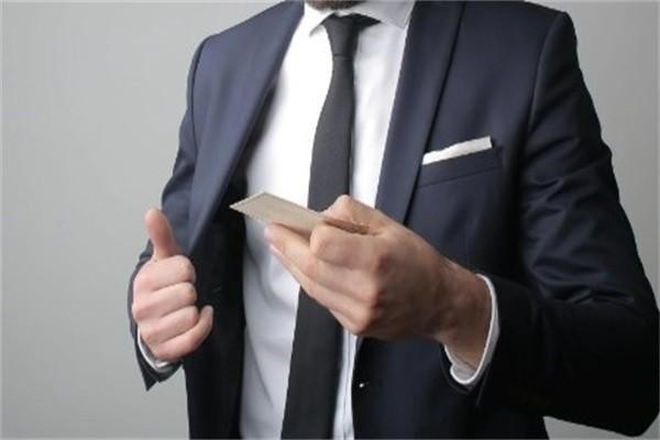 支付宝有逾期对微粒贷有关系吗