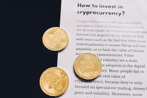 工商信用卡逾期一天扣违约金能申诉回来吗