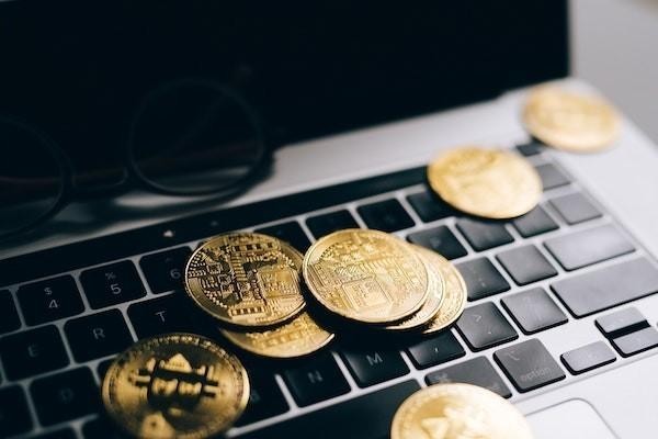 金条逾期一年打通讯录