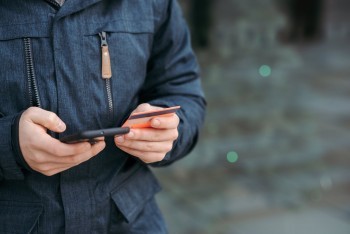 怎么协商信用卡个性化分期还款？协商信用卡本金打折？