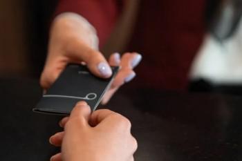 信用卡逾期银行卡会被冻结吗？被冻结怎么解冻？