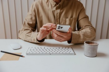 信用卡逾期一个月影响大不大？还能用吗？