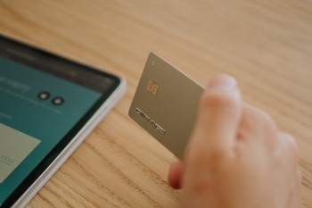 信用卡逾期找谁协商？逾期可以协商吗？