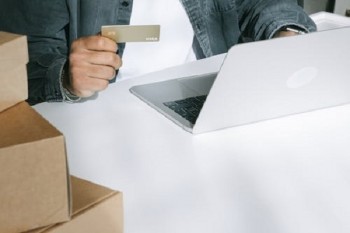 信用卡逾期10天会怎么样？逾期了该怎么办？